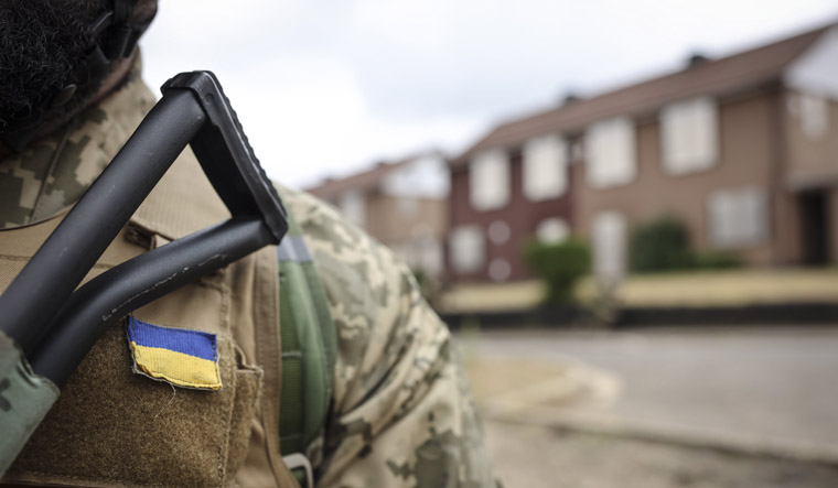 NATO member UK mulling deploying troops in Ukraine for 'training' amidst war with Russia - Vimarsana News